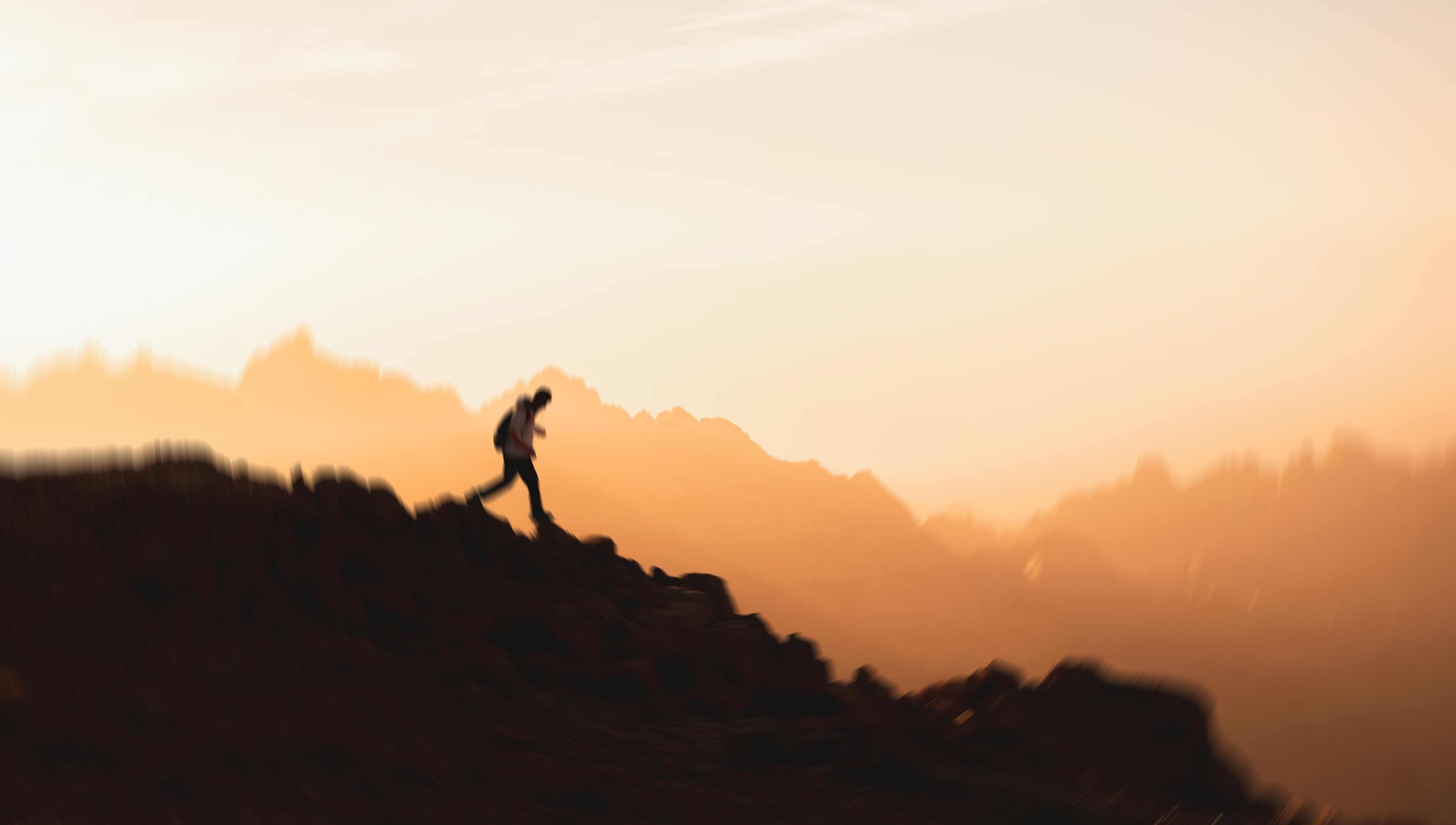 Tattoo-Pflege im Sommer: So bleibt dein Tattoo kräftig und schön